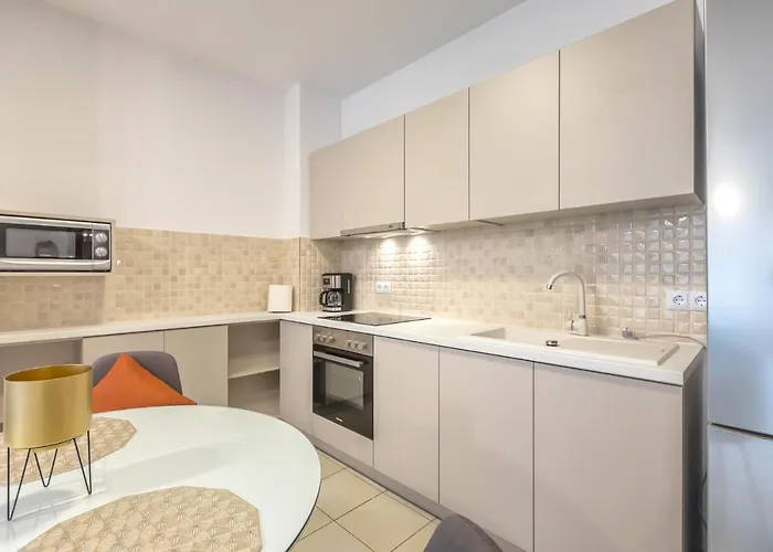 Tampa Gardens Sunny - Adults Only *